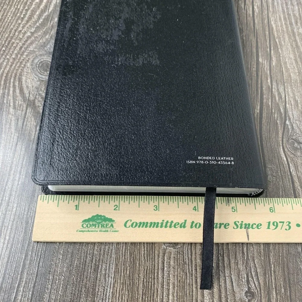 NIV Holy Bible Thinline‎ Bonded Leather Black Red Letter Zondervan Ribbon Marker